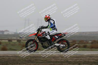 media/Nov-29-2025-TrackDaz (Sat) [[10ae2d9bce]]/B Group/Session 4 (Wheelie Bump)/